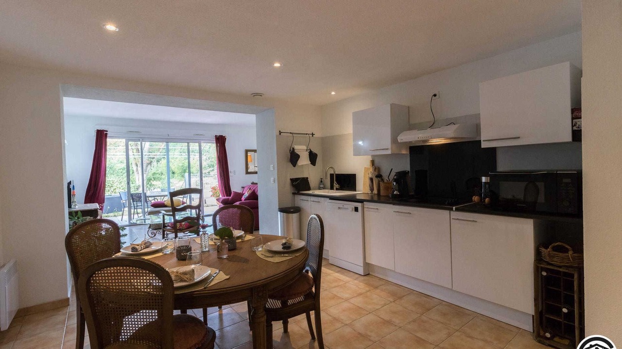 Photo of Kitchen in Saint-Jory