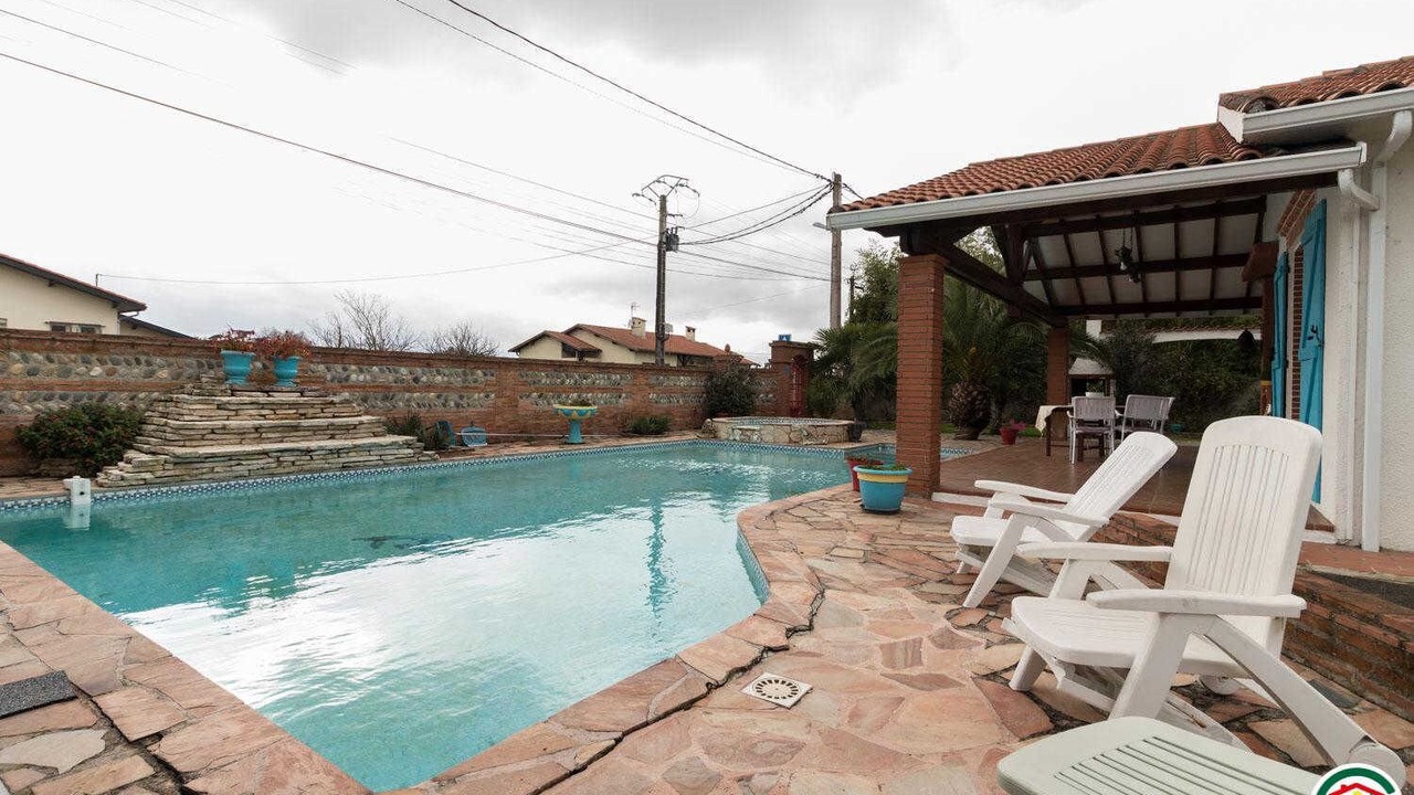 Photo of Outdoor in Roques