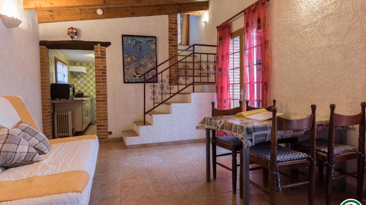 Photo of Others in Roques