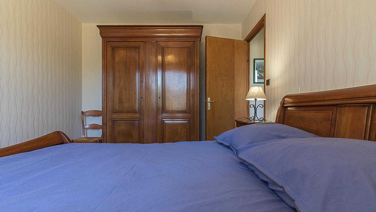Photo of Bedroom in Pins-Justaret