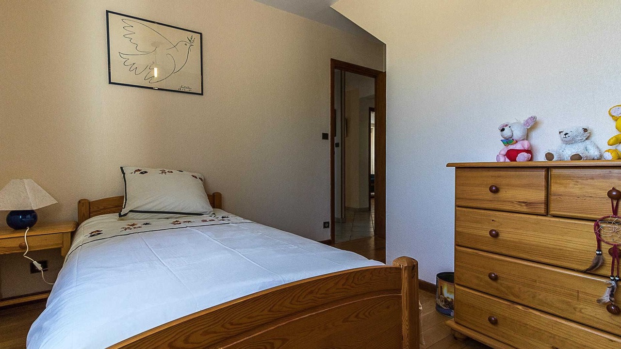 Photo of Bedroom in Pins-Justaret