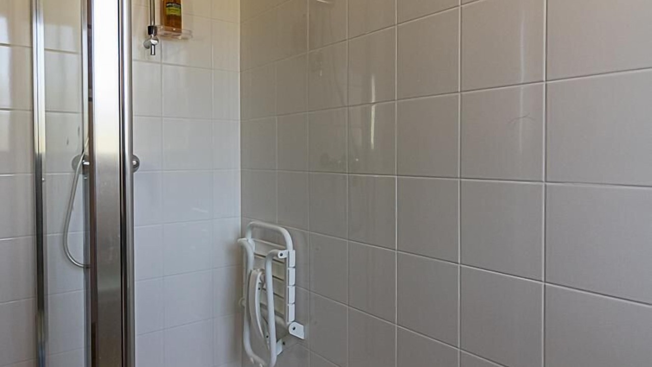 Photo of Bathroom in Pins-Justaret