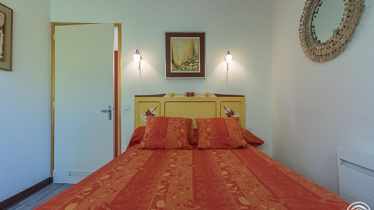 Photo of Bedroom in Revel