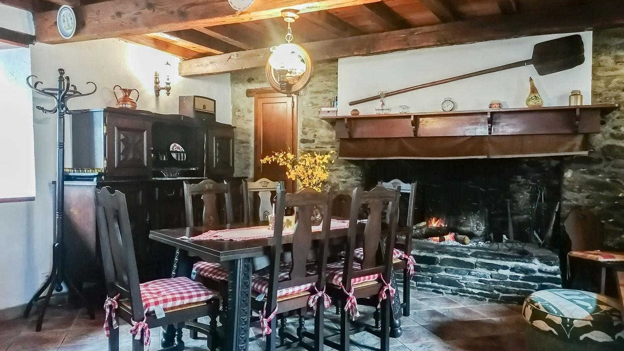 Photo of Others in Melles