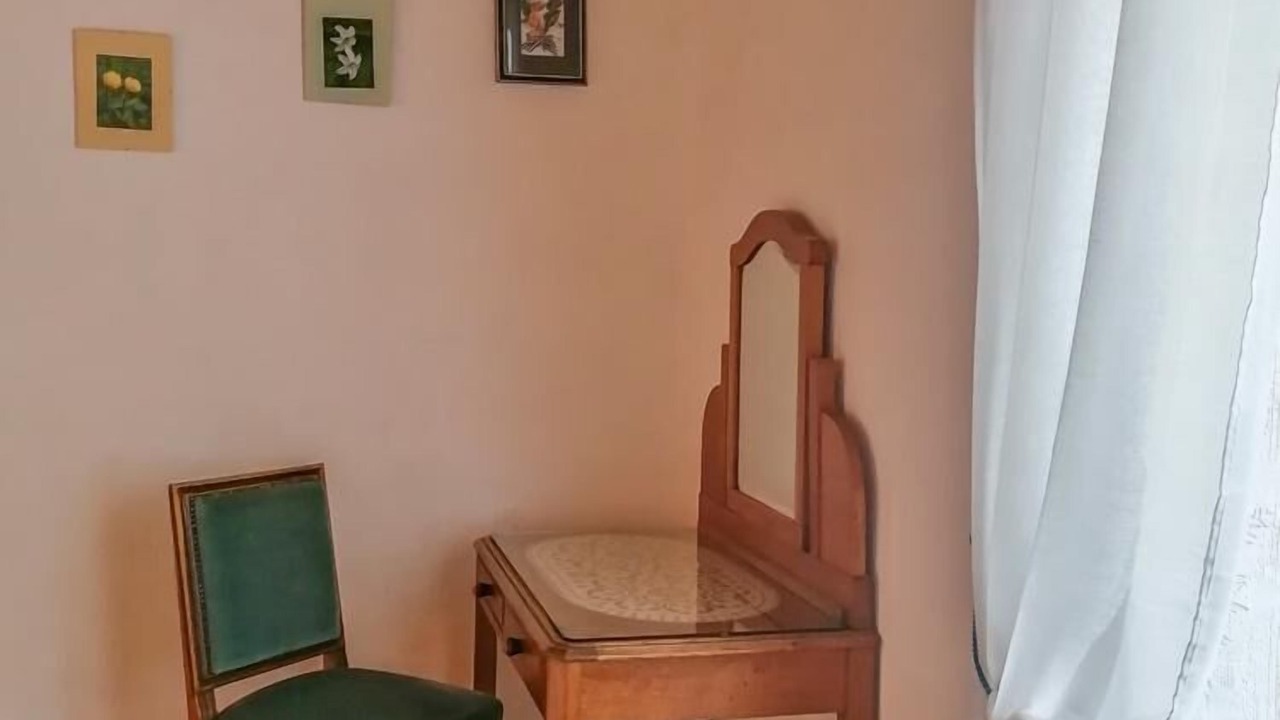 Photo of Others in Cires