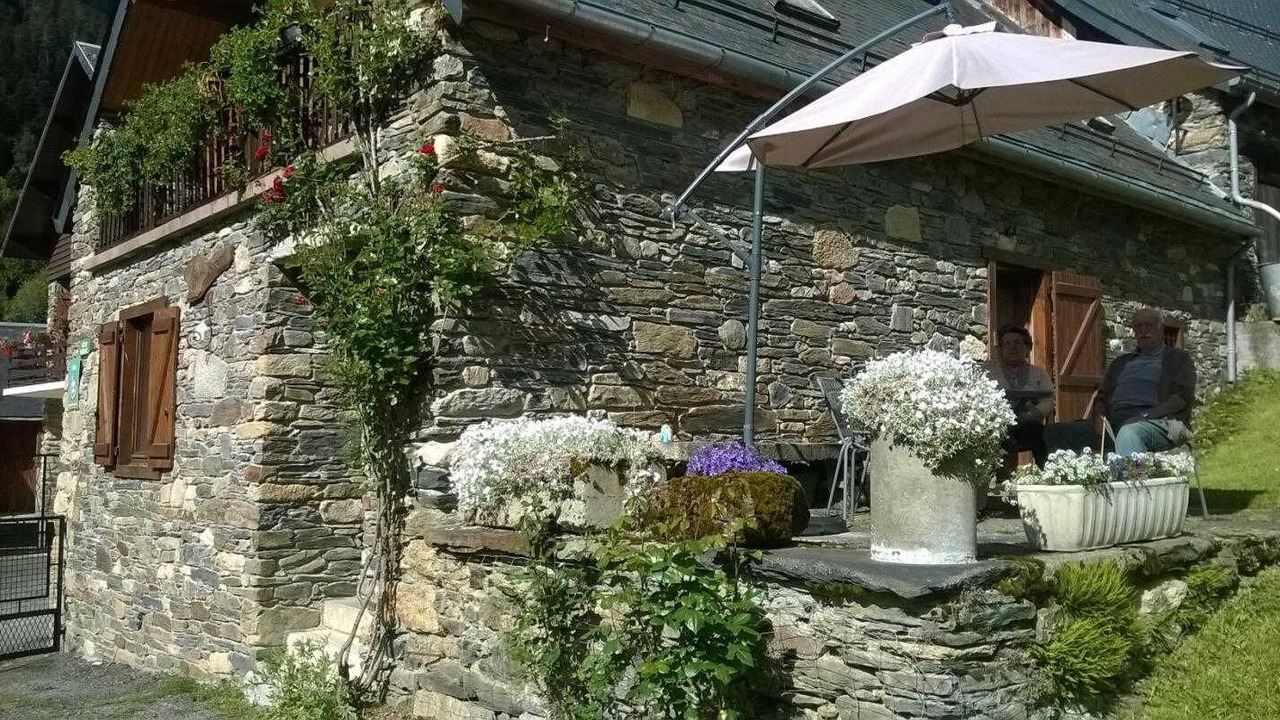 Photo of Outdoor in Cires