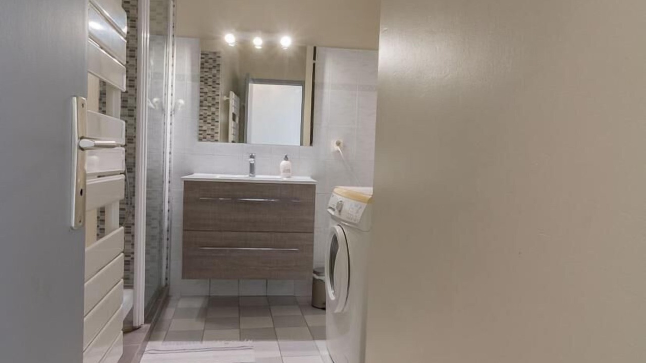 Photo of Bathroom in La Salvetat-Saint-Gilles