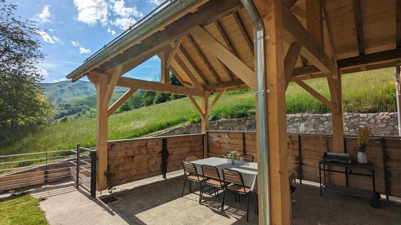 Photo of Outdoor in Poubeau