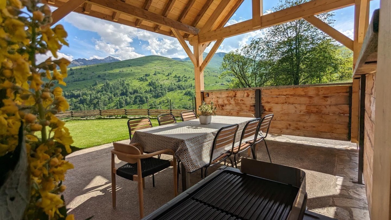 Photo of Outdoor in Poubeau