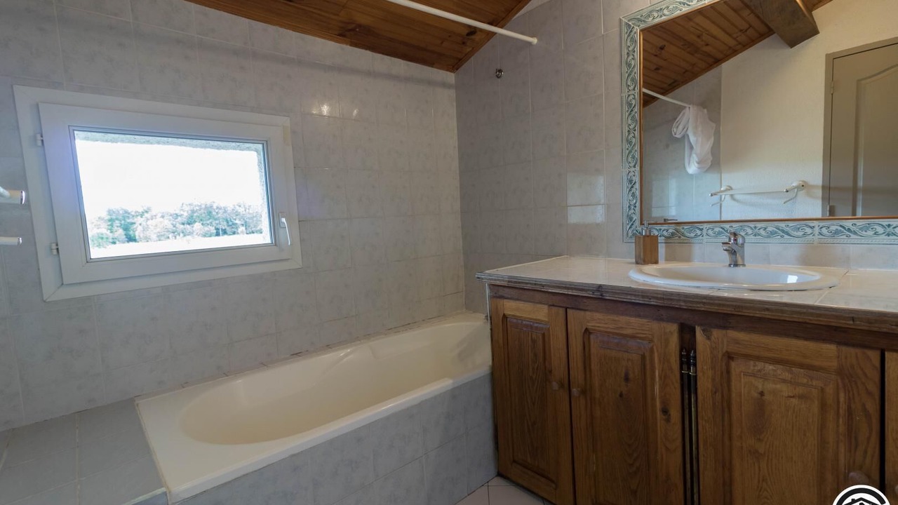 Photo of Bathroom in Ponlat-Taillebourg