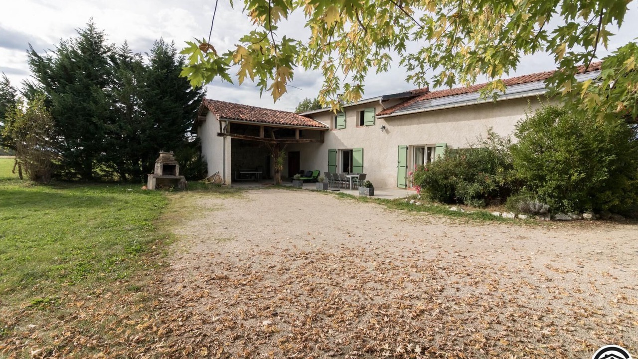 Photo of Outdoor in Ponlat-Taillebourg