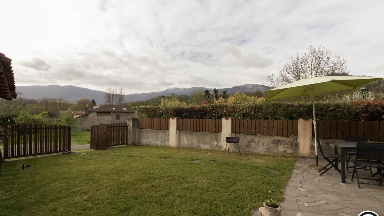 Photo of Outdoor in Chein-Dessus