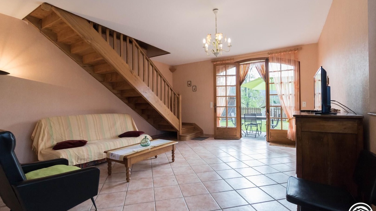 Photo of Livingroom in Chein-Dessus