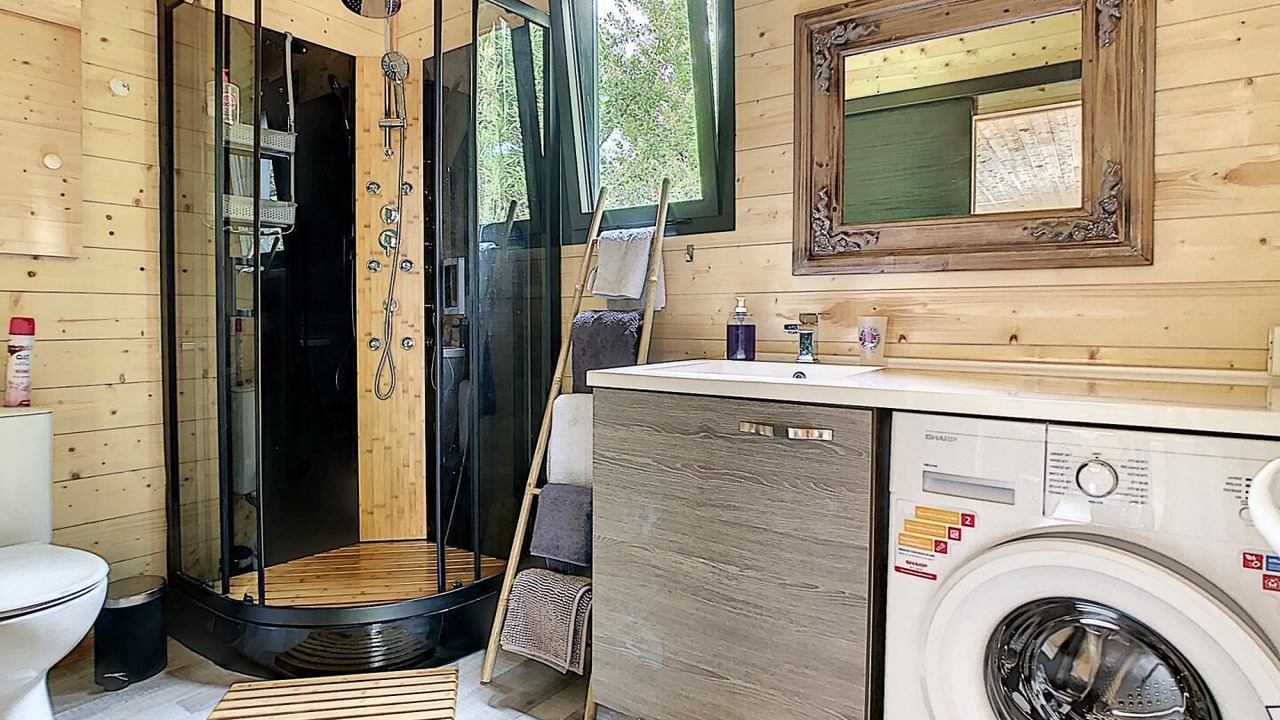 Photo of Bathroom in Ayguesvives