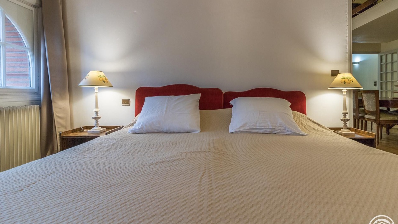 Photo of Bedroom in Carmes