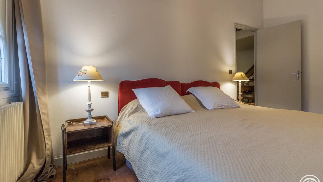 Photo of Bedroom in Carmes