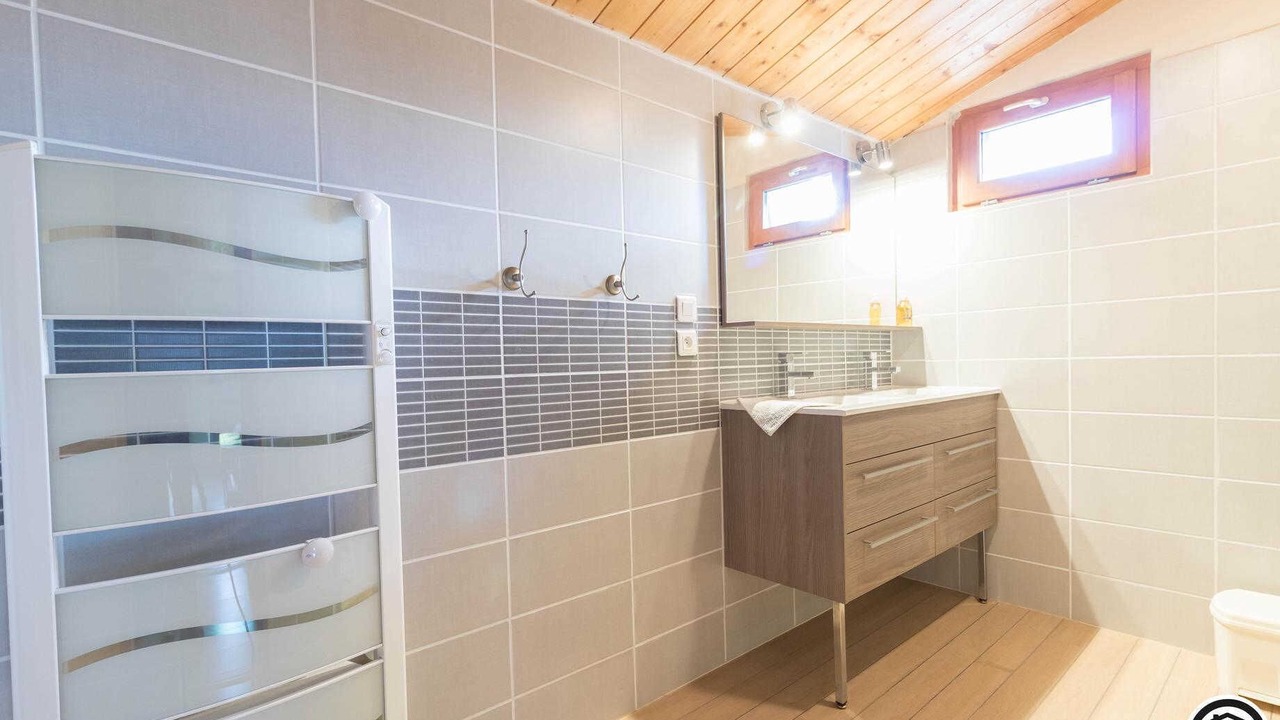 Photo of Bathroom in Saint-Leon