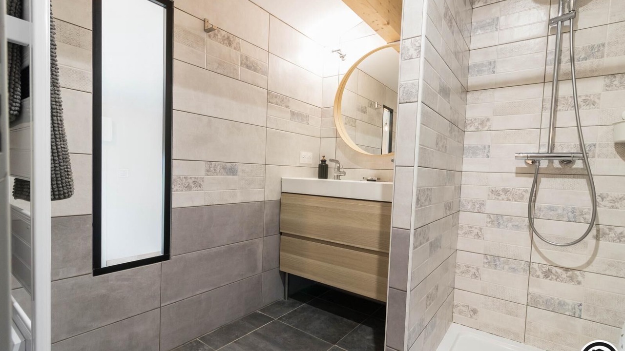 Photo of Bathroom in Merville