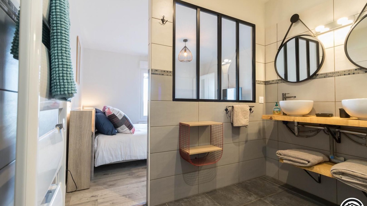 Photo of Bathroom in Merville