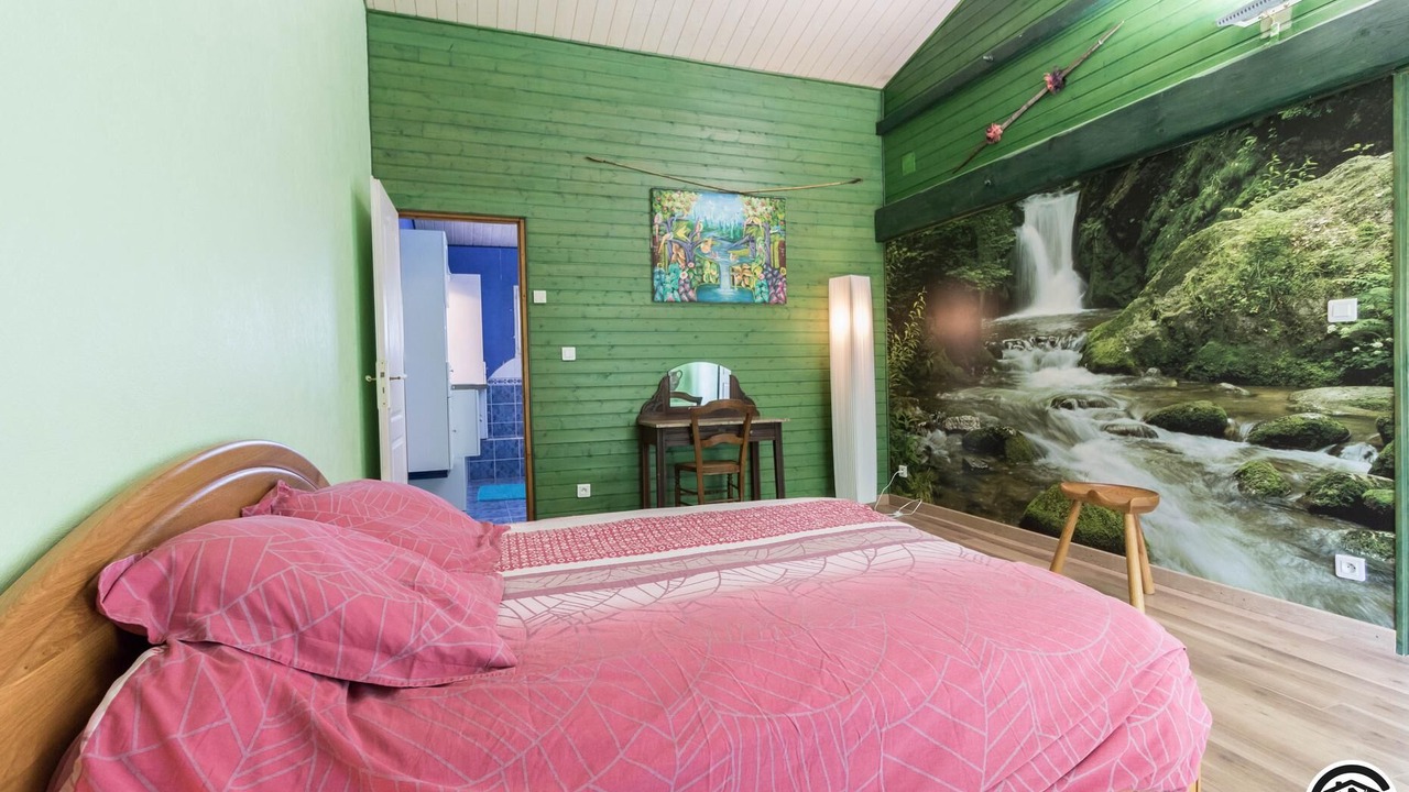 Photo of Bedroom in La Salvetat-Lauragais