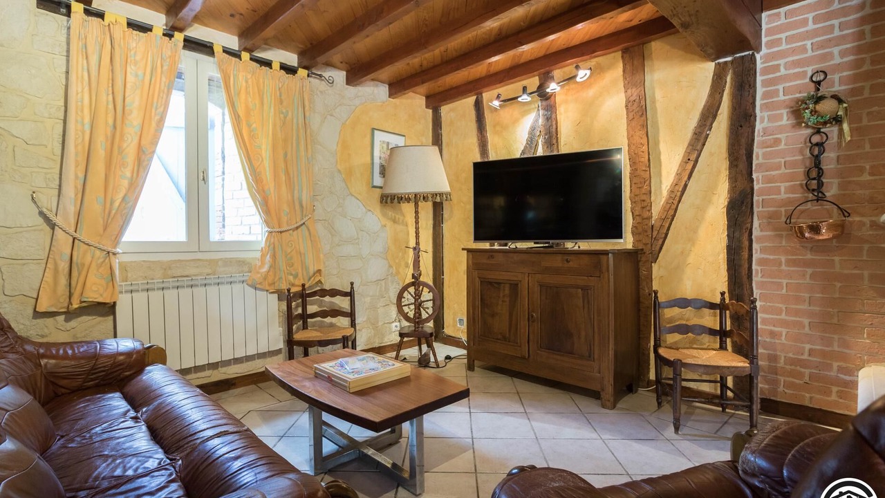 Photo of Livingroom in La Salvetat-Lauragais