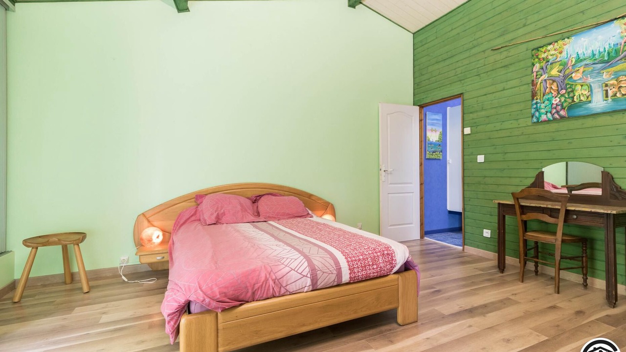 Photo of Bedroom in La Salvetat-Lauragais