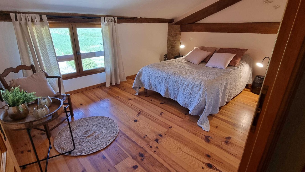 Photo of Bedroom in Thil