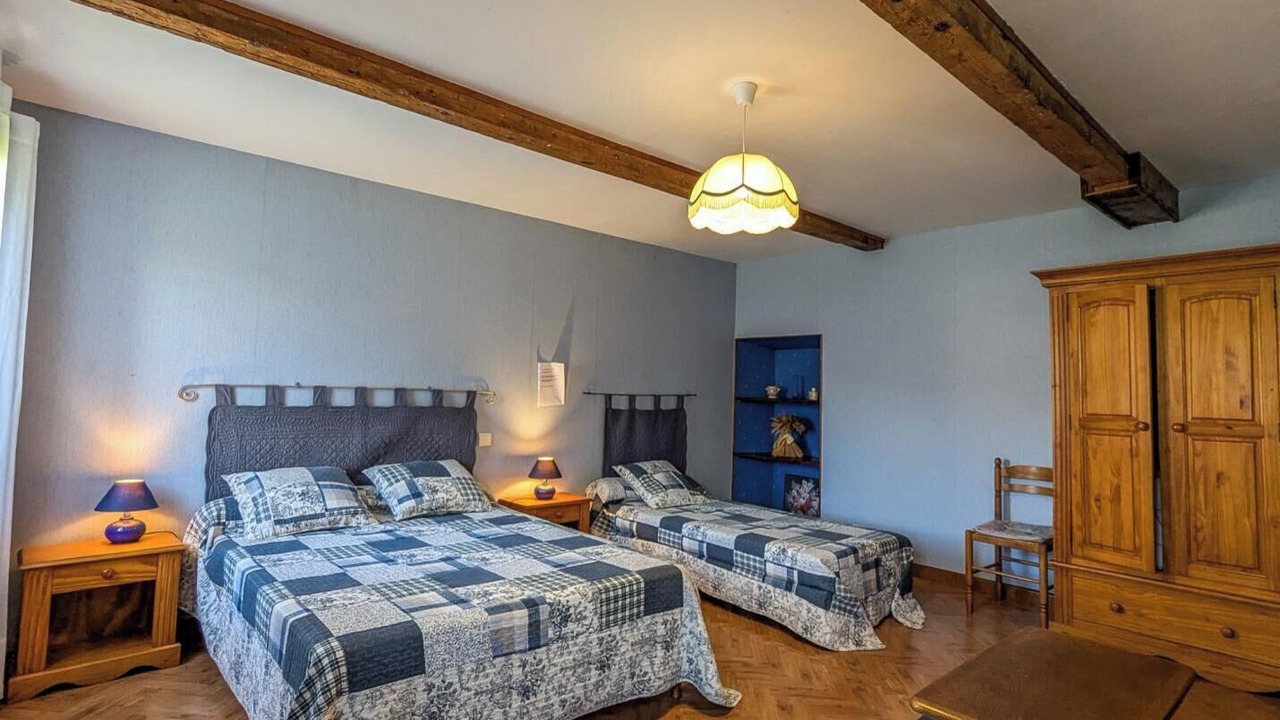 Photo of Bedroom in Izaut-de-l'Hotel