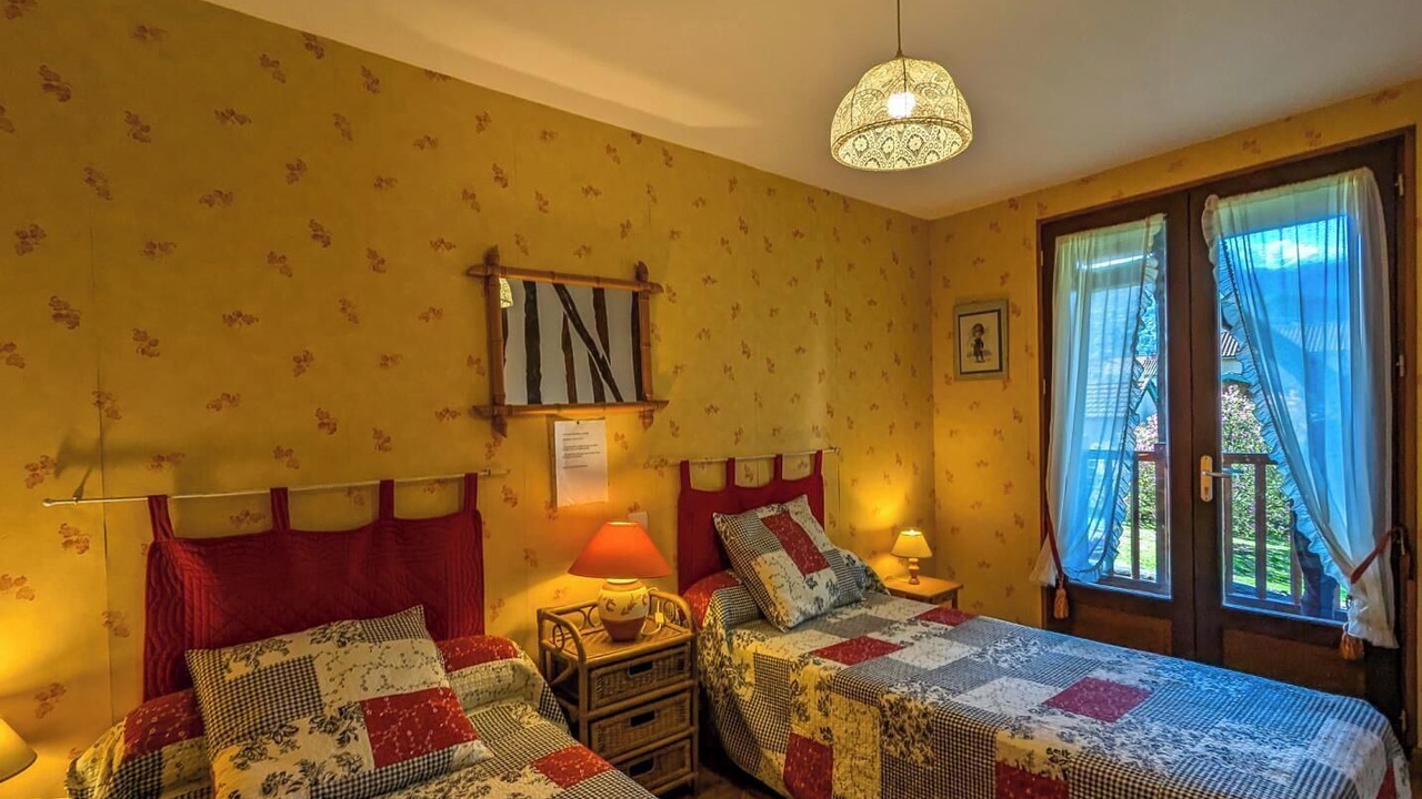 Photo of Bedroom in Izaut-de-l'Hotel