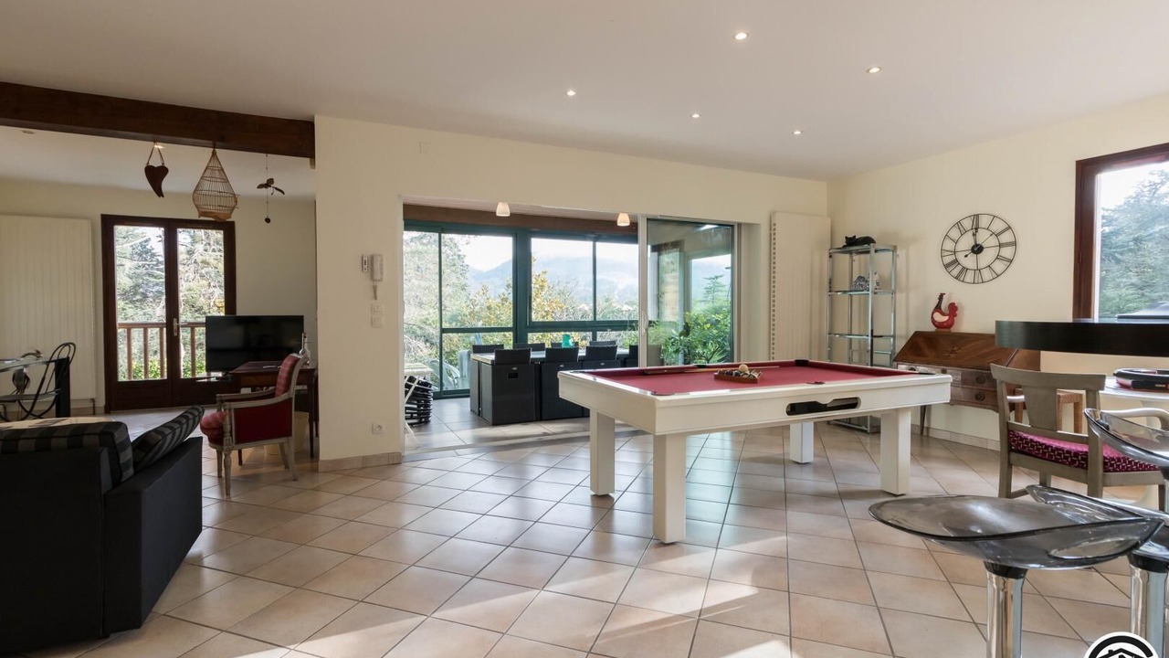 Photo of Bedroom in Revel