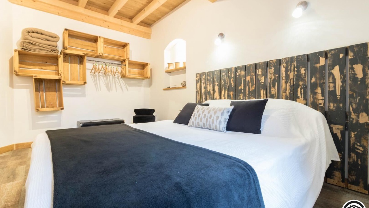 Photo of Bedroom in Renneville