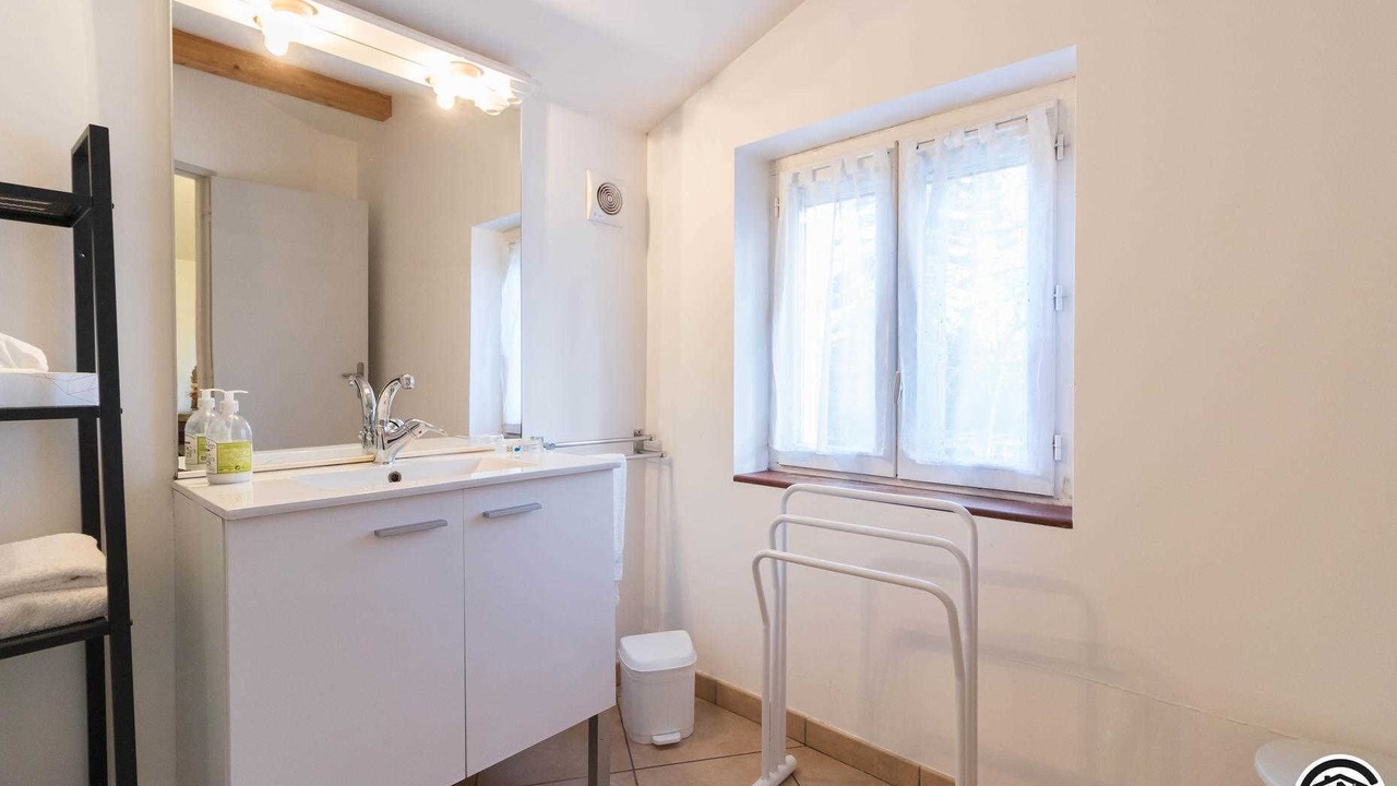 Photo of Bathroom in Saint-Felix-Lauragais