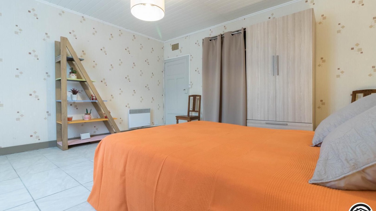 Photo of Bedroom in Lherm