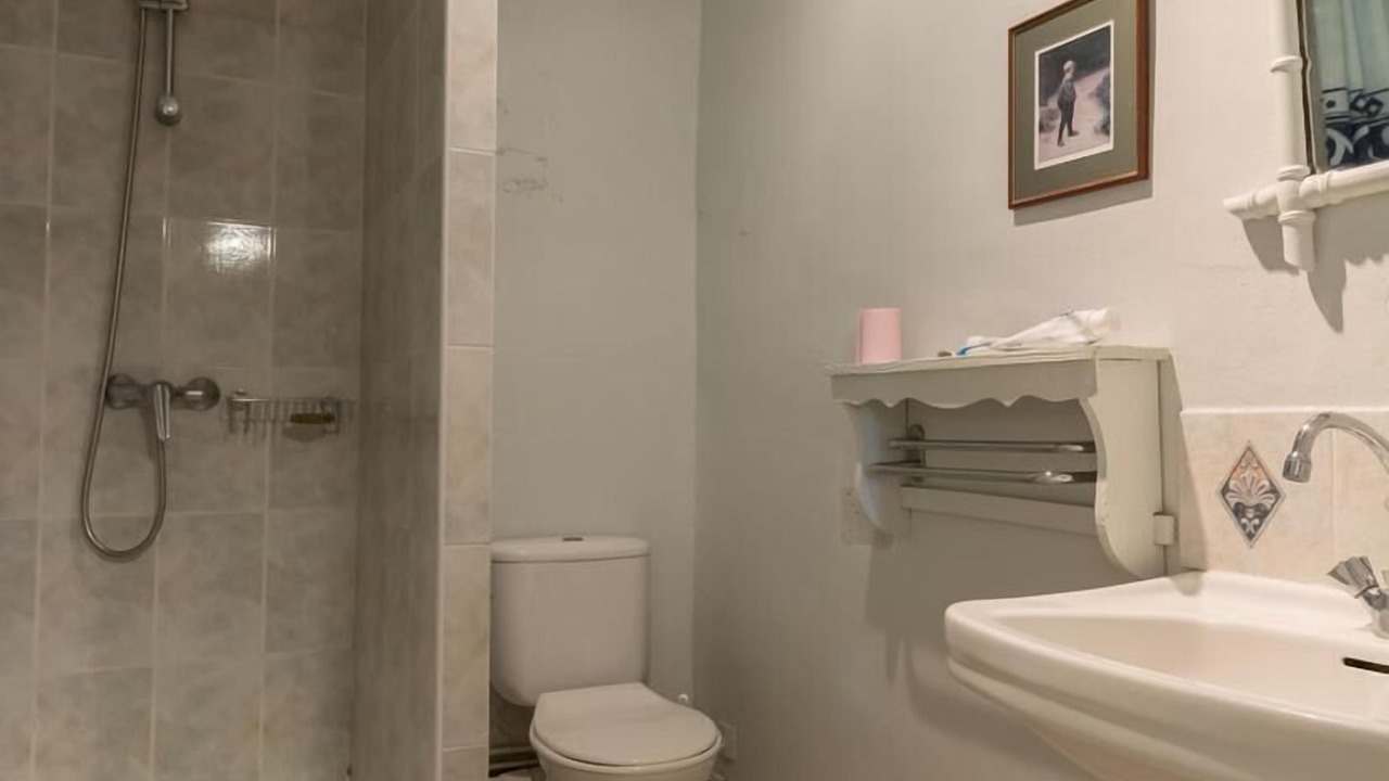 Photo of Bathroom in Arguenos