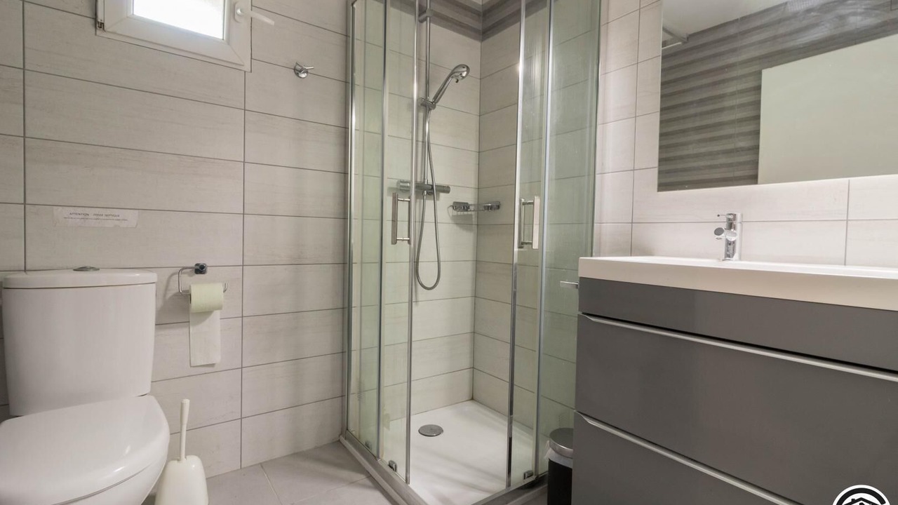 Photo of Bathroom in Dremil-Lafage