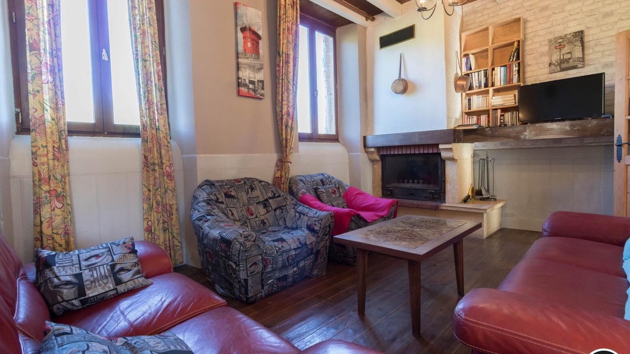 Photo of Livingroom in Montbrun-Bocage