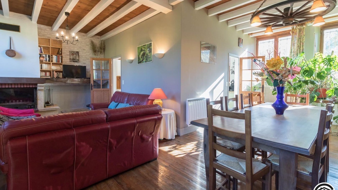 Photo of Livingroom in Montbrun-Bocage