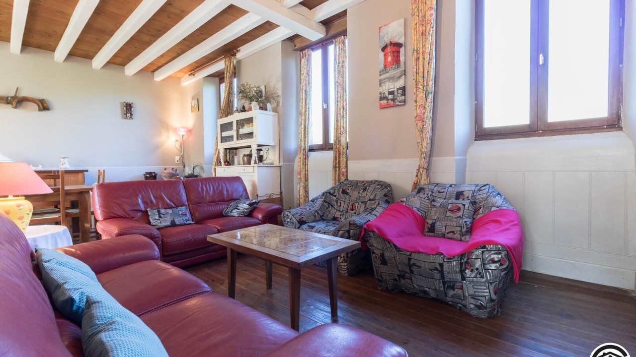 Photo of Livingroom in Montbrun-Bocage