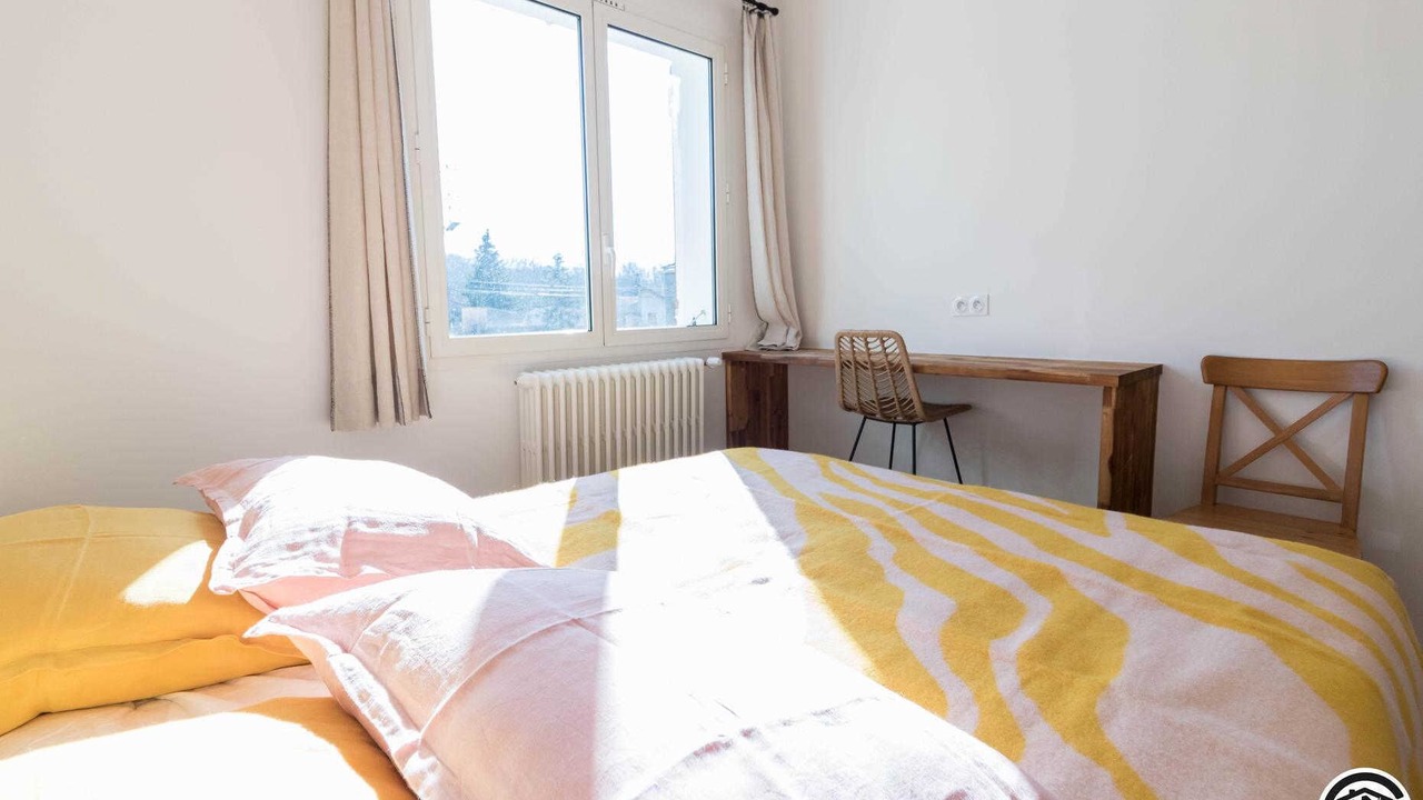 Photo of Bedroom in Pins-Justaret