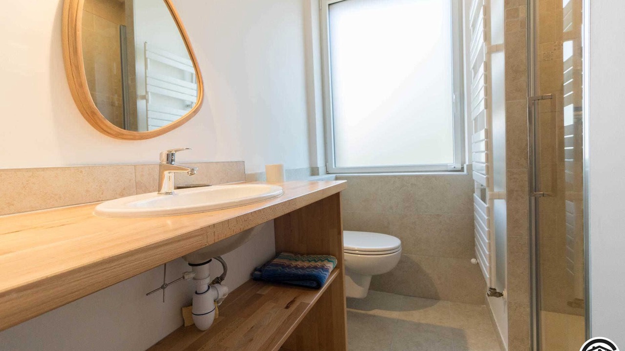Photo of Bathroom in Pins-Justaret