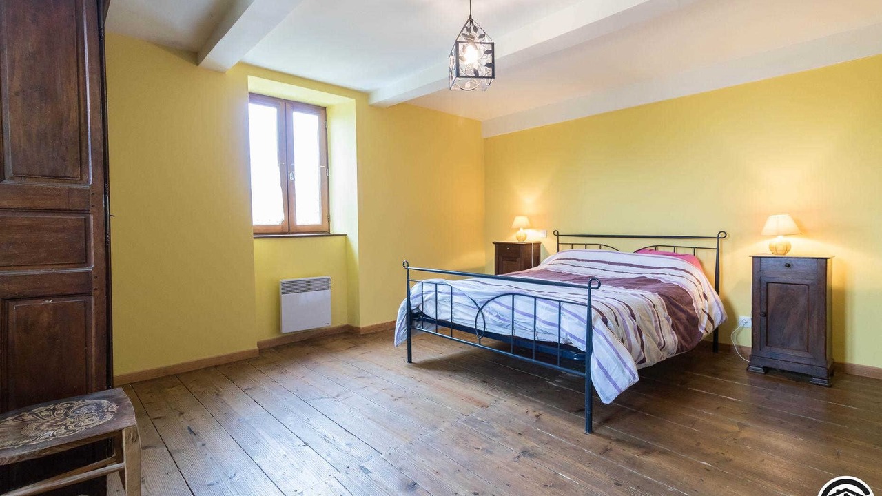 Photo of Bedroom in Montbrun-Bocage