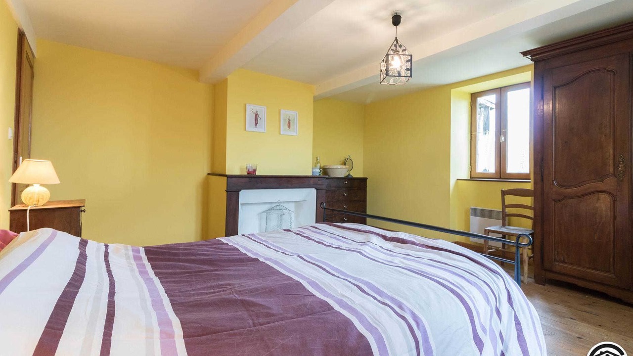 Photo of Bedroom in Montbrun-Bocage