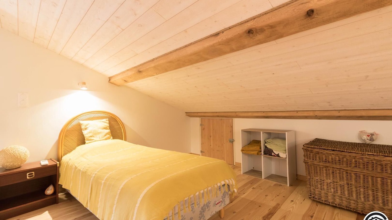 Photo of Bedroom in Caraman