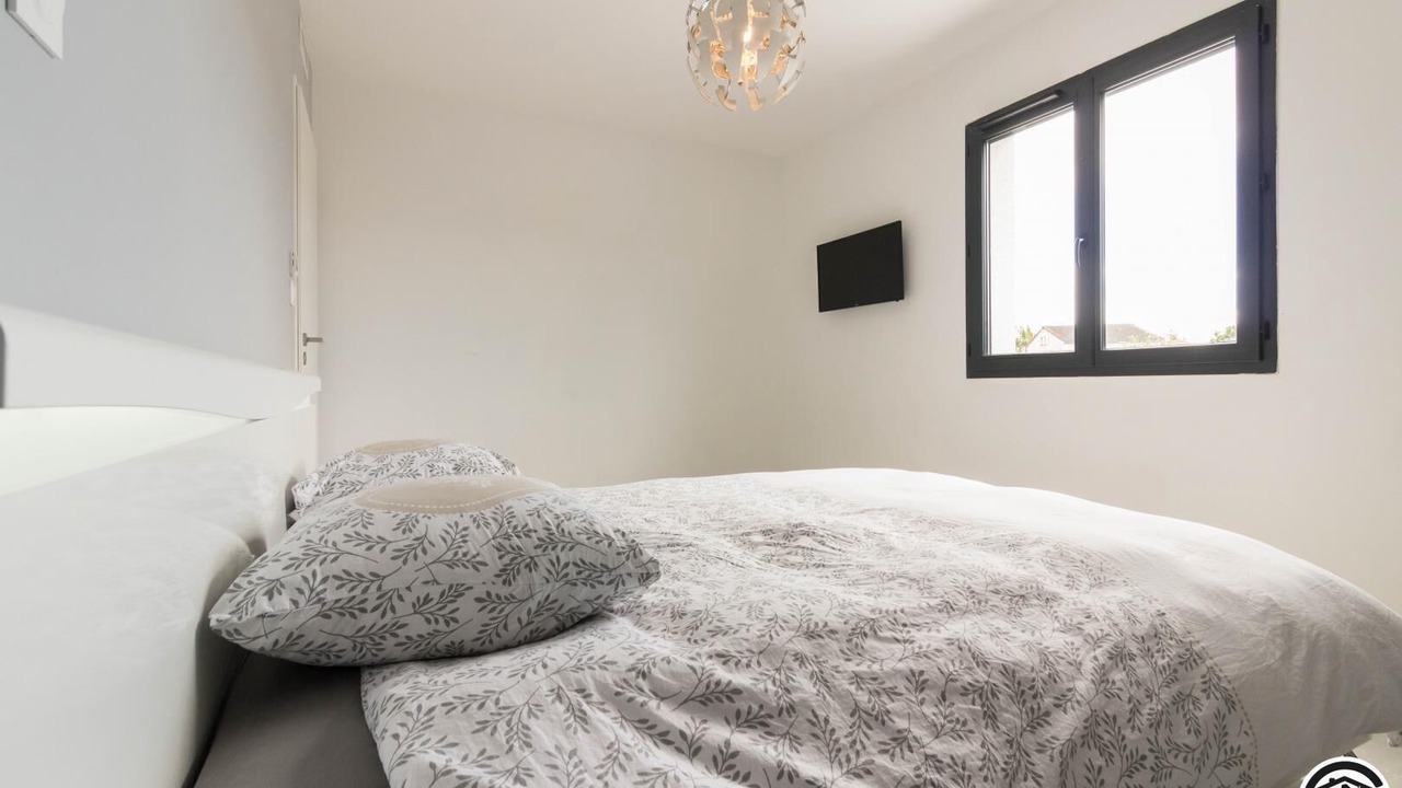 Photo of Bedroom in Merville