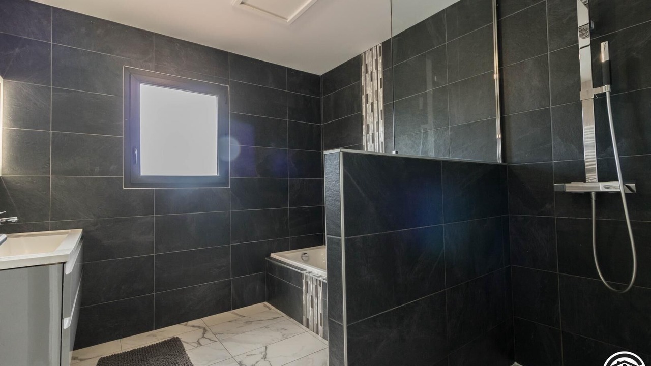 Photo of Bathroom in Merville