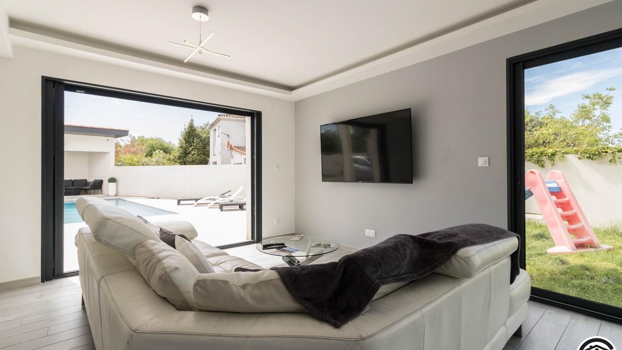 Photo of Livingroom in Merville