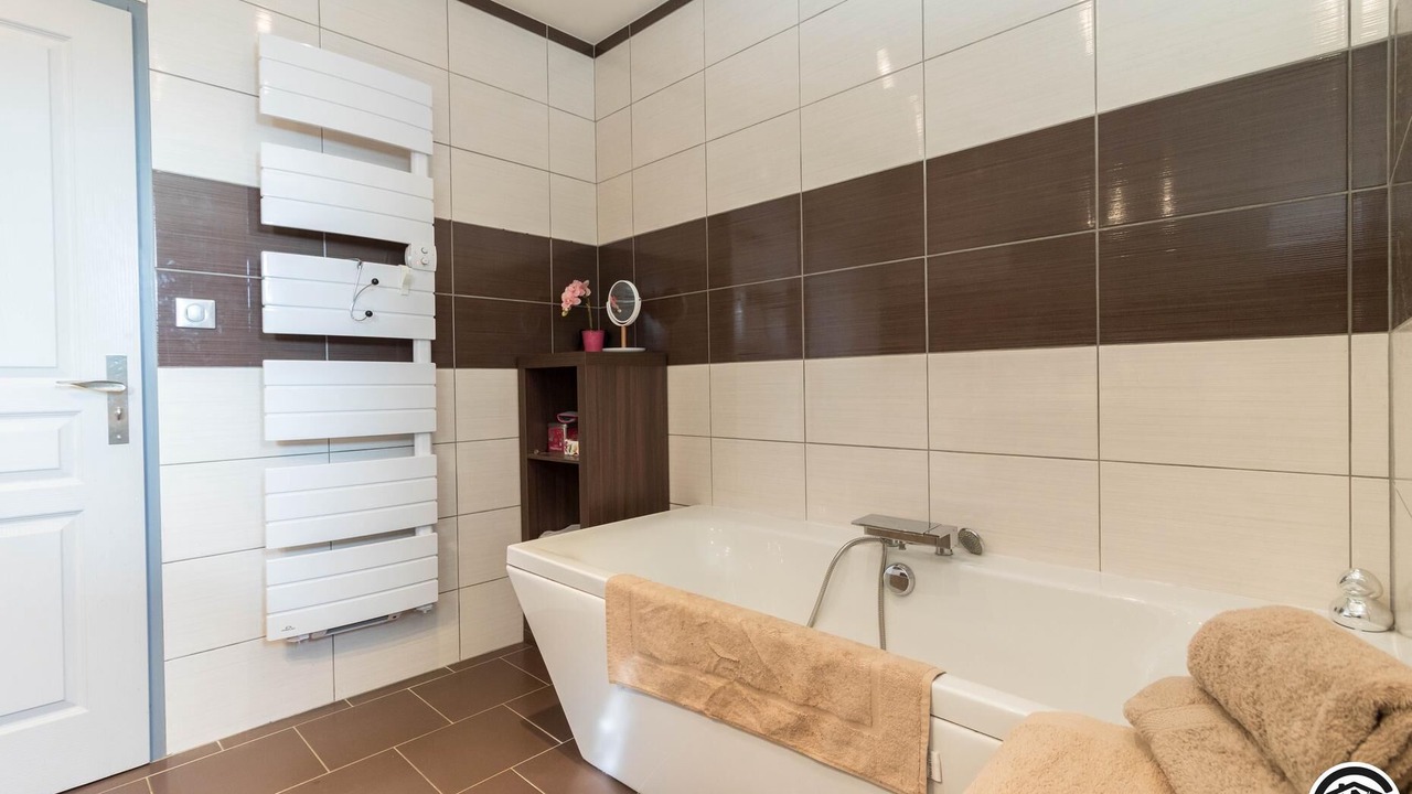 Photo of Bathroom in Lestelle-de-Saint-Martory