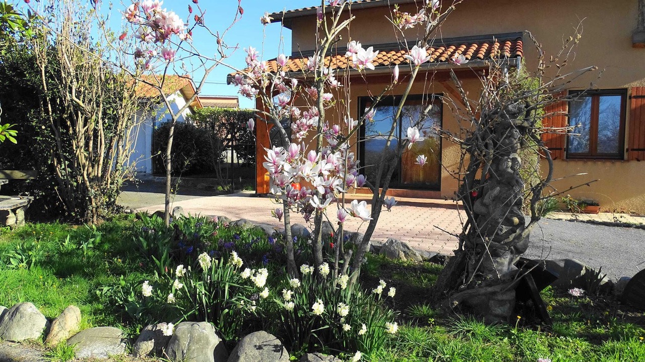 Photo of Outdoor in Villeneuve-de-Riviere