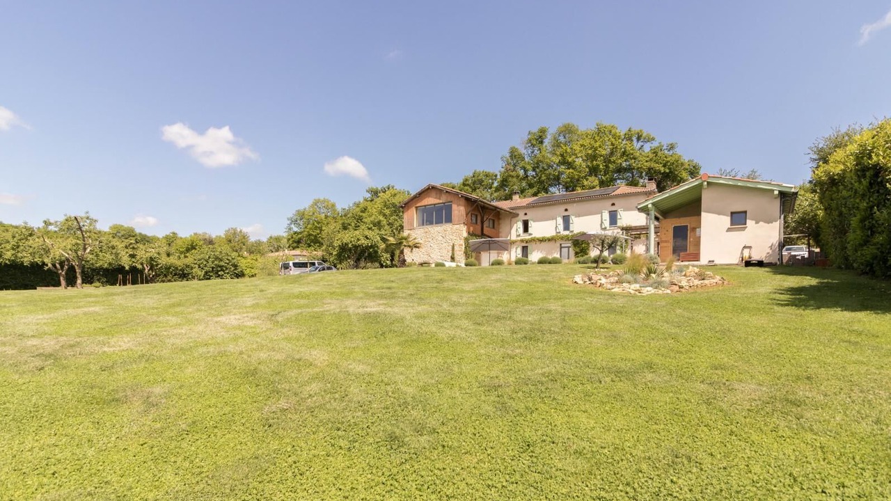 Photo of Outdoor in Sepx