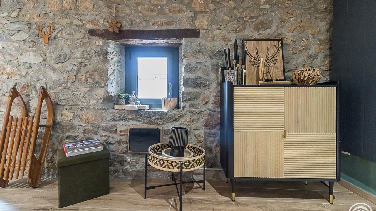 Photo of Others in Boutx